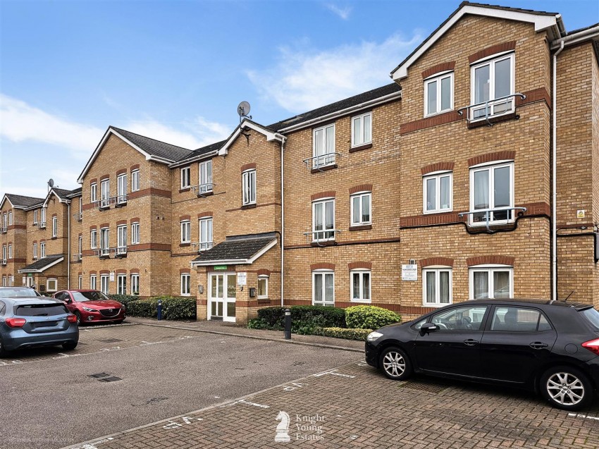 Images for Dominion Close, Hounslow